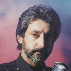 شاهکار ماندگار ابی : اهنگ وقتی که من عاشق میشم دنیا برام رنگ دیگس شاهکار ماندگار ابی : اهنگ وقتی که من عاشق میشم دنیا برام رنگ دیگس